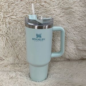 Stanley quencher straw cup